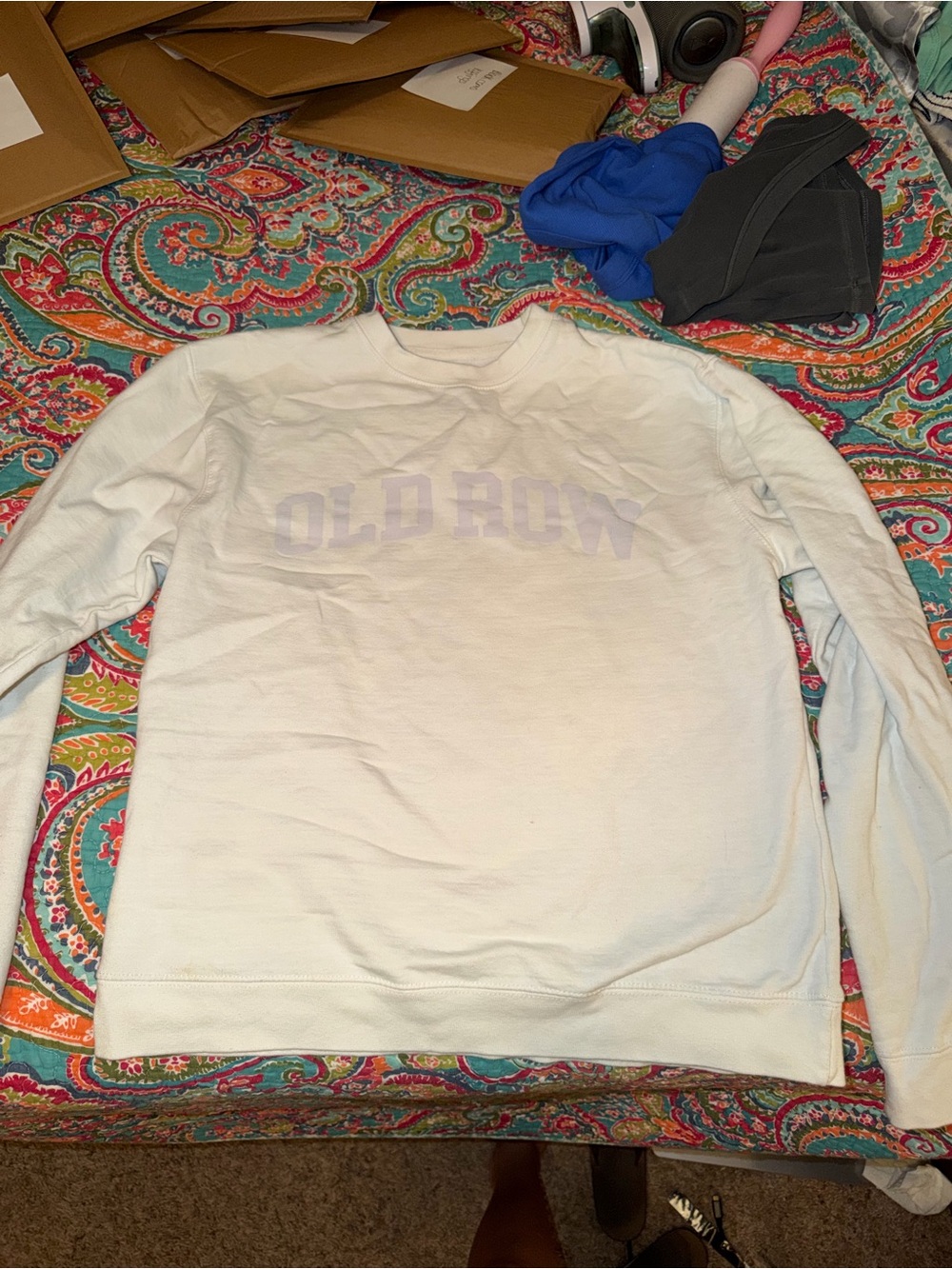 OLD ROW Women's Light Blue Crewneck Sweatshirt